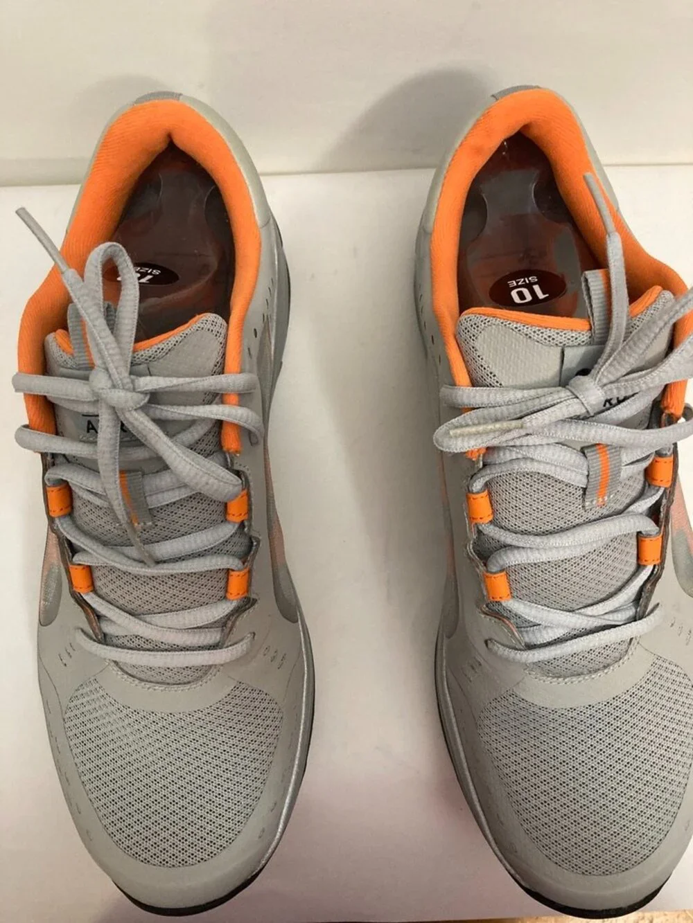 NWT Abeo Sneakers Grey and Orange Size 10